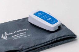 Alternative view of Senzor de Presiune Bluetooth și Centura pentru Măsurarea Frecvenței Respiratorie
