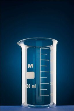 Pahar Berzelius Cilindric Gradat cu Cioc, Forma Joasa - 5000 ml