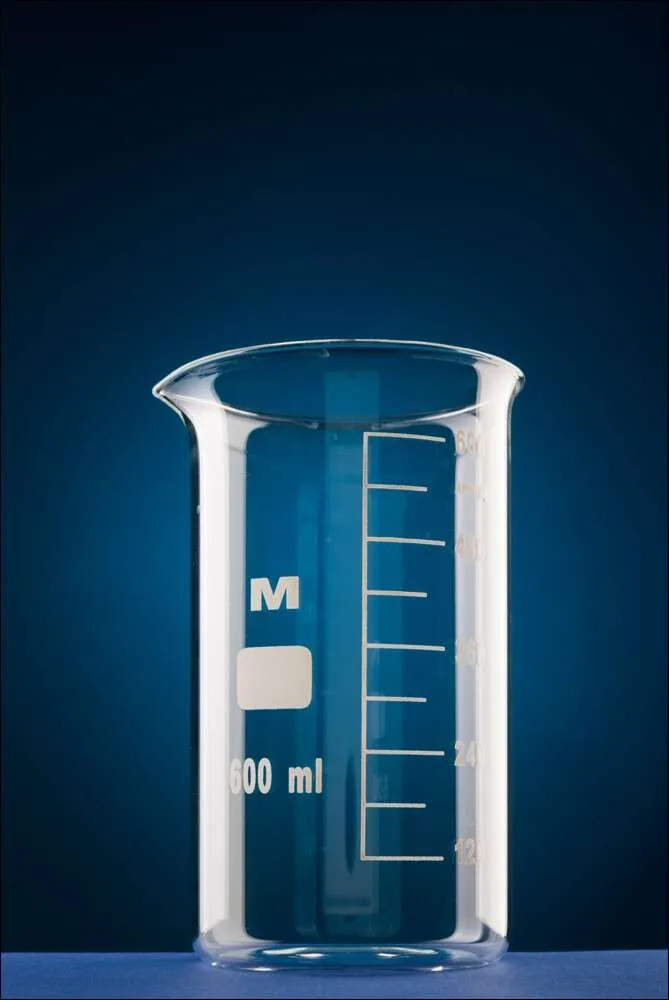 Pahar Berzelius Cilindric Gradat cu Cioc, Forma Inalta - 100 ml